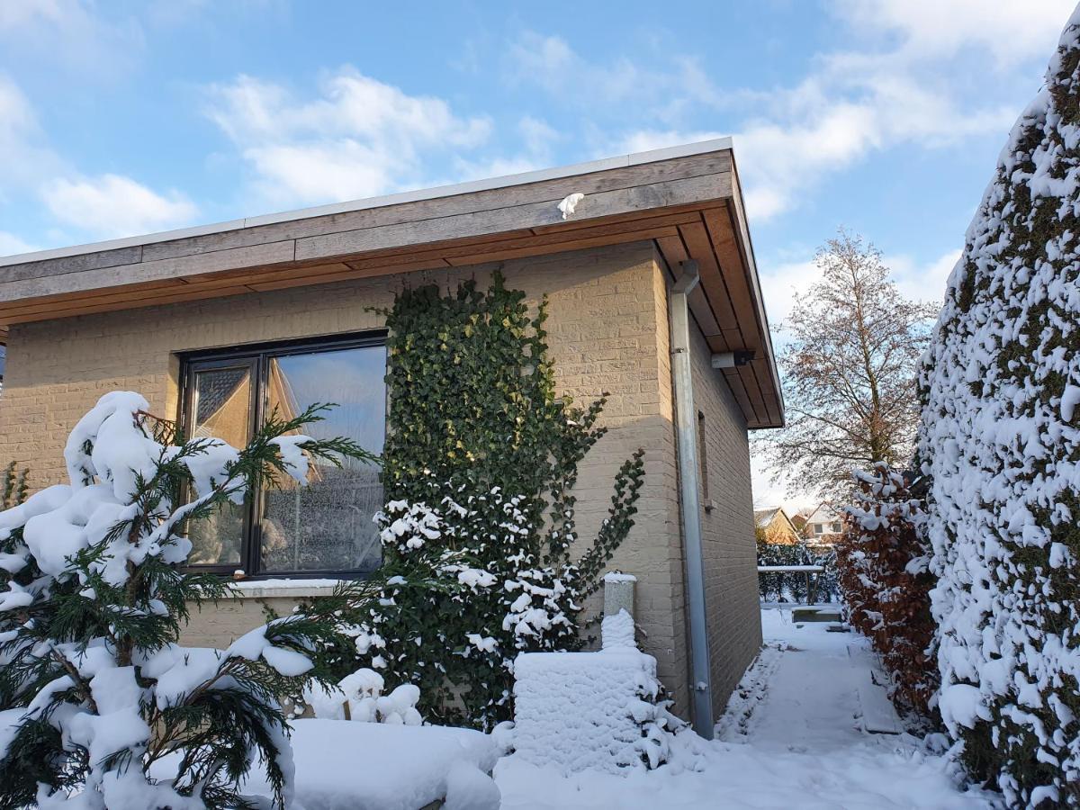 Bed and Breakfast Tiny House In De Boomgaard Stad aan 't Haringvliet Екстер'єр фото